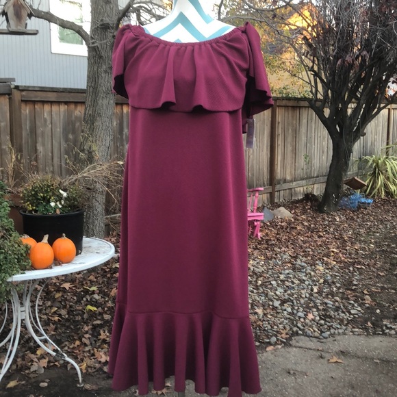 LuLaRoe Dresses & Skirts - Off the Shoulder Dress